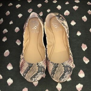 Vince Camuto Women's Snakeskin Flats - Pink and Tan